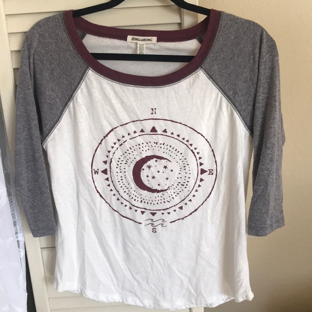 Never worn billabong baseball tee